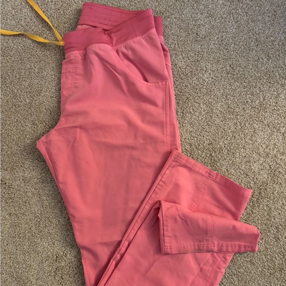 Figs Women's Pants in Coral Kade cargo